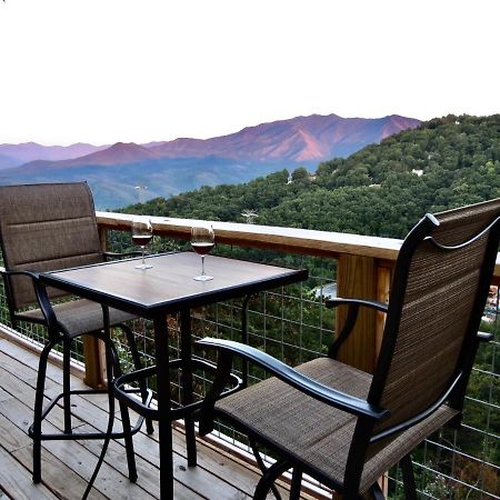 Million Dollar Views! 4 Bedroom, Sleeps 9, Close To National Park And 5 Mi To Gatlinburg! Εξωτερικό φωτογραφία